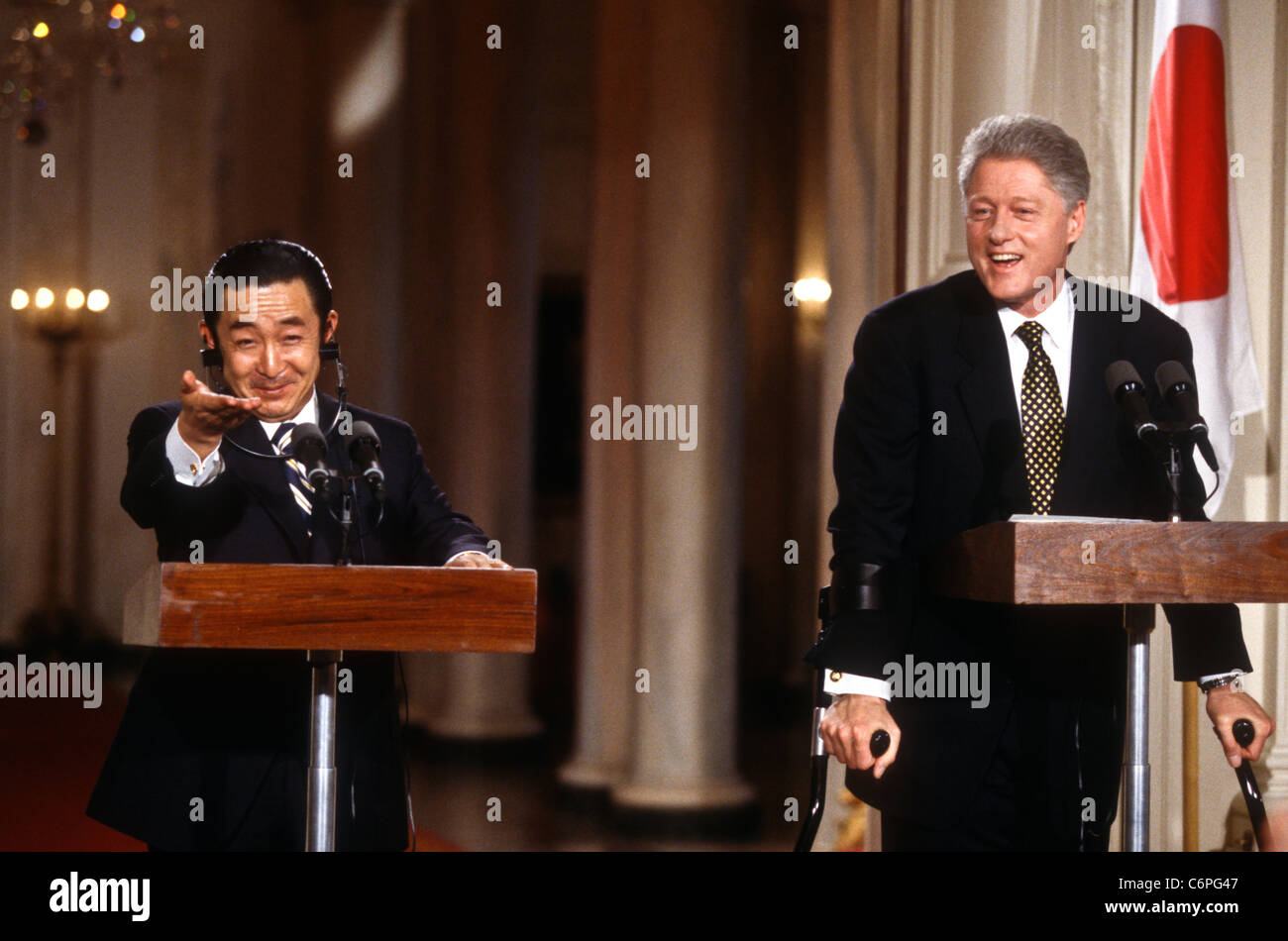 Le Premier Ministre japonais Ryutaro Hashimoto conférence de presse avec le président Bill Clinton à la Maison Blanche Banque D'Images