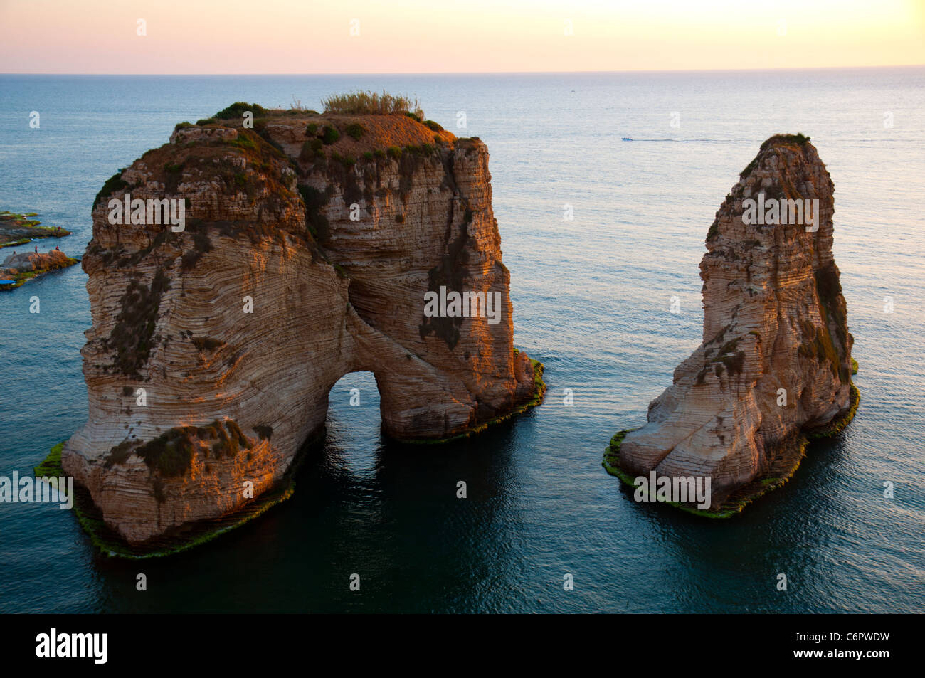 Pigeon Rocks. Beyrouth, Liban Banque D'Images