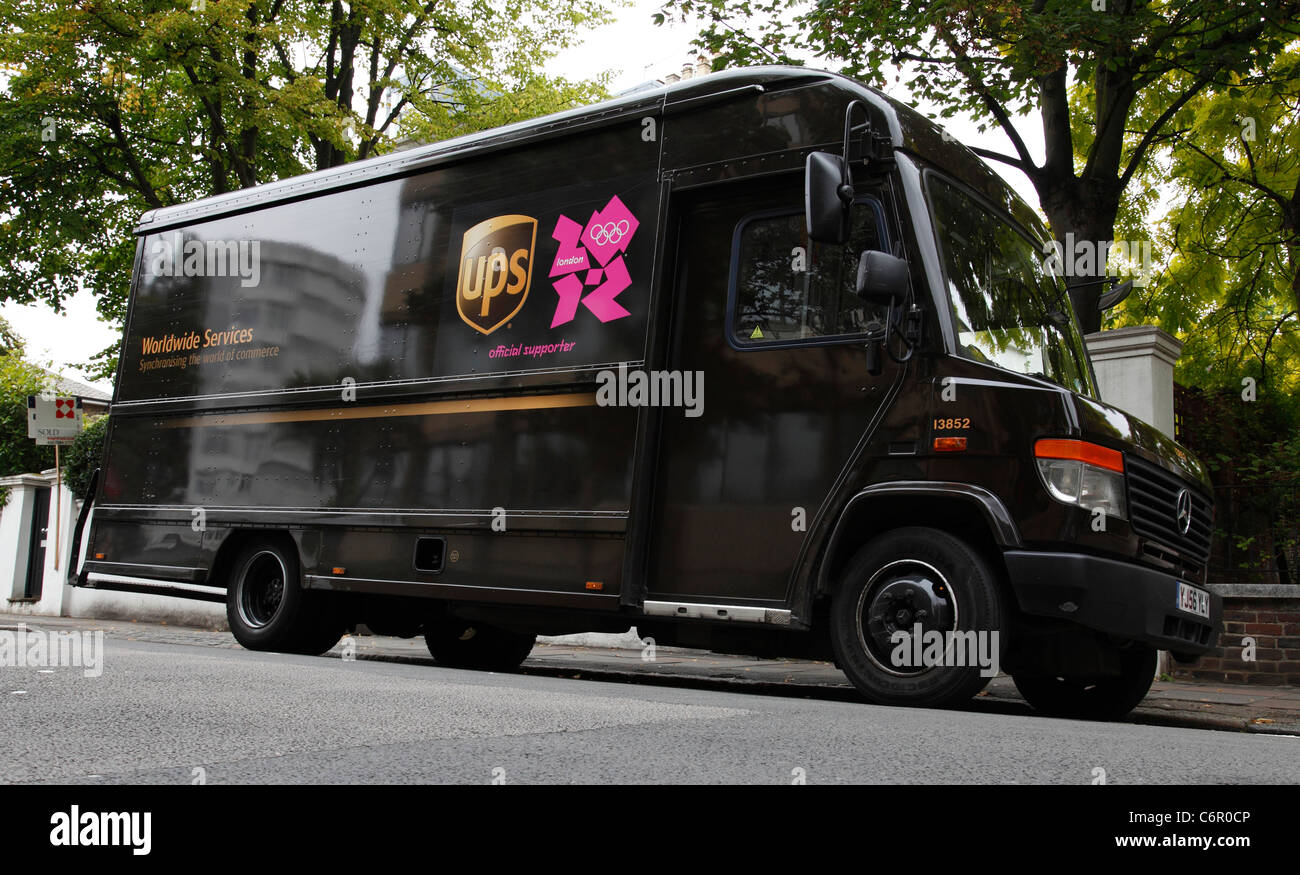 Un camion de livraison d'UPS à Londres, Angleterre, Royaume-Uni Banque D'Images Un camion de livraison d'UPS à Londres, Angleterre, Royaume-Uni Banque D'Images