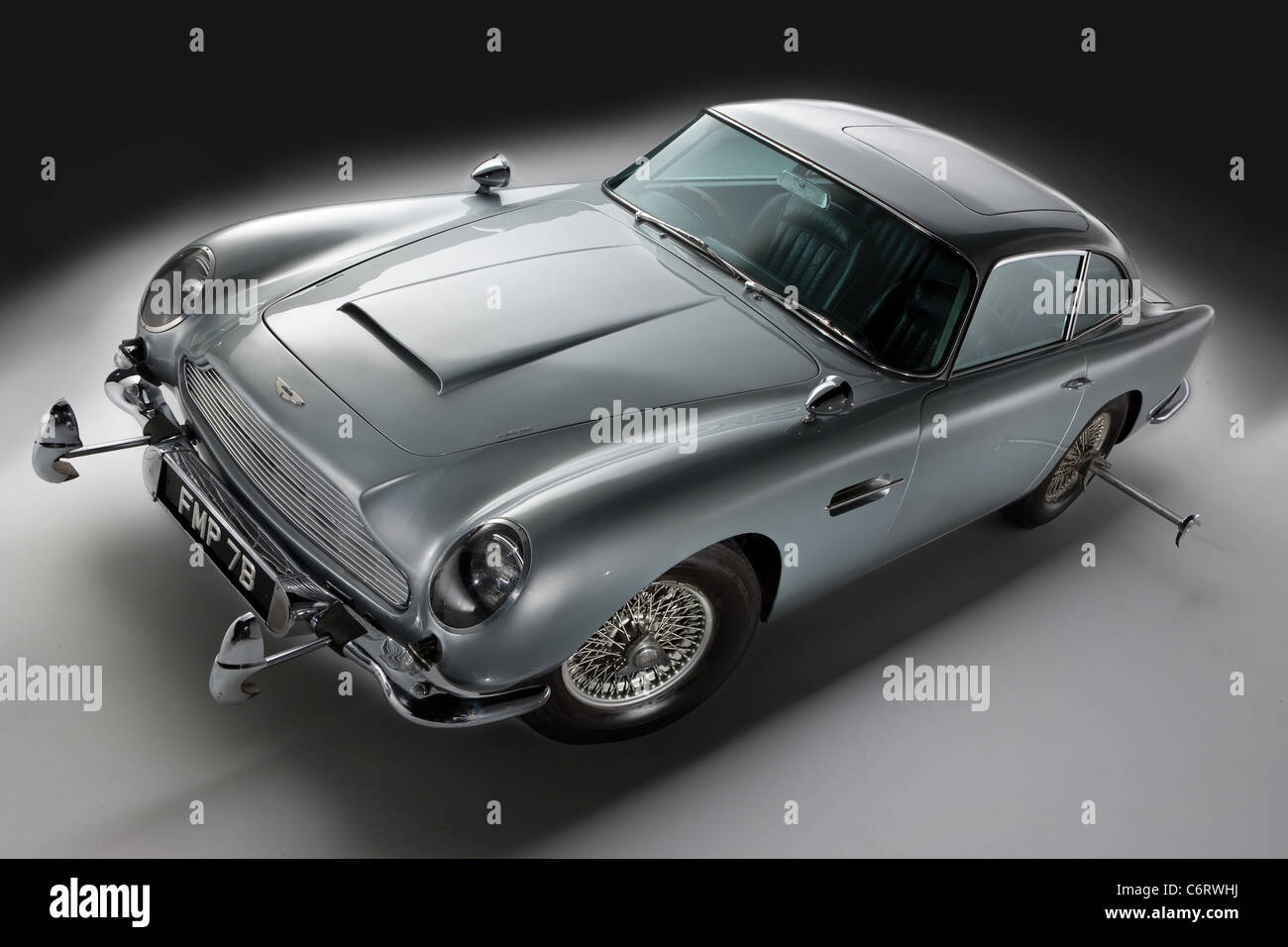 L'iconique de James Bond Aston Martin DB5 disponibles à la vente pour la première fois de l'histoire James Bondâ€™Aston Martin DB5 aussi motivé Banque D'Images