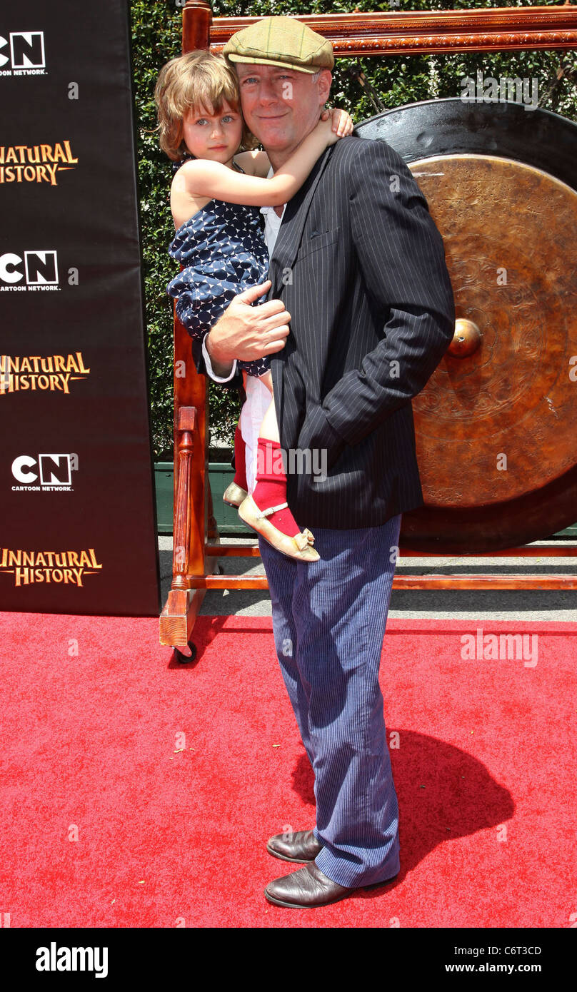 Xander Berkeley avec sa fille l'histoire "contre nature" Cartoon Network  World Premiere - Arrivées Los Angeles, Californie Photo Stock - Alamy