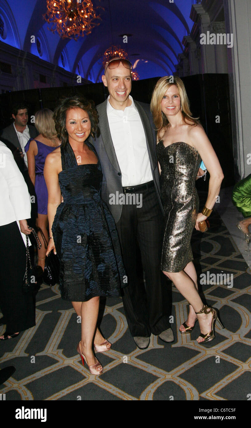 Alina Cho, Robert Verdi et Catherine Moellingering à la 32e Prix annuel de droit américain AAFA parrainé par l'American Banque D'Images