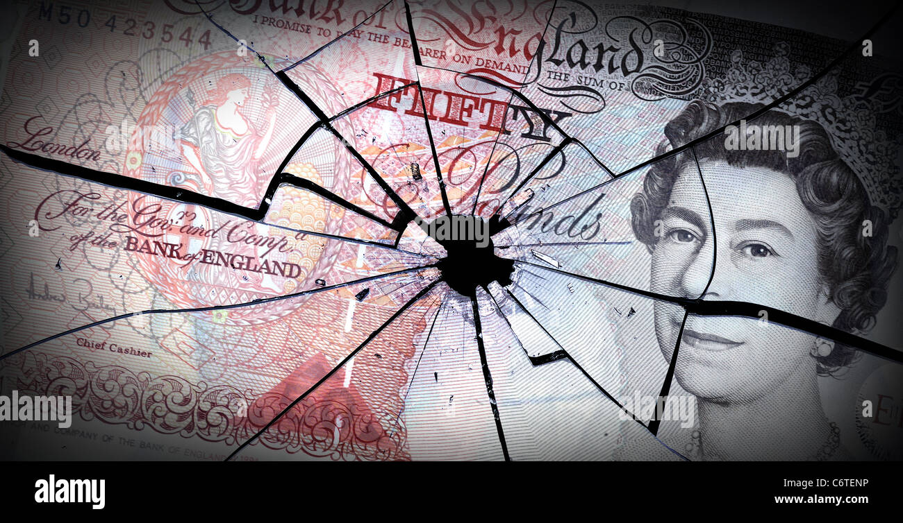 Un billet de banque britannique remarque brisé comme il est fait de verre. Voir mes autres images pour plus brisé et jigsaw drapeaux et monnaies. Banque D'Images