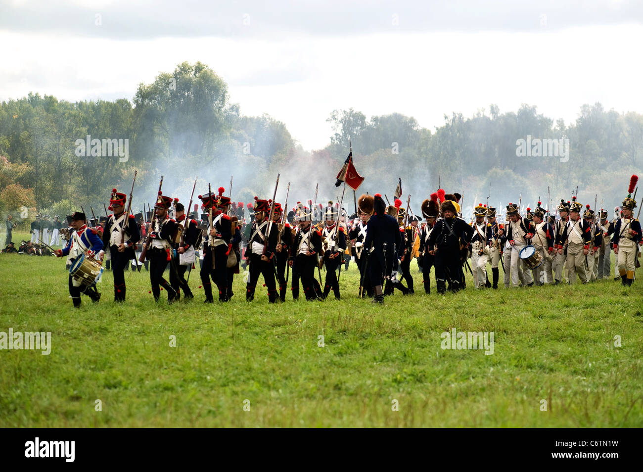 La région de Moscou, Russie - Septembre 05 : reconstitution d La Moskowa bataille entre les armées française et russe en 1812. soldats de Banque D'Images