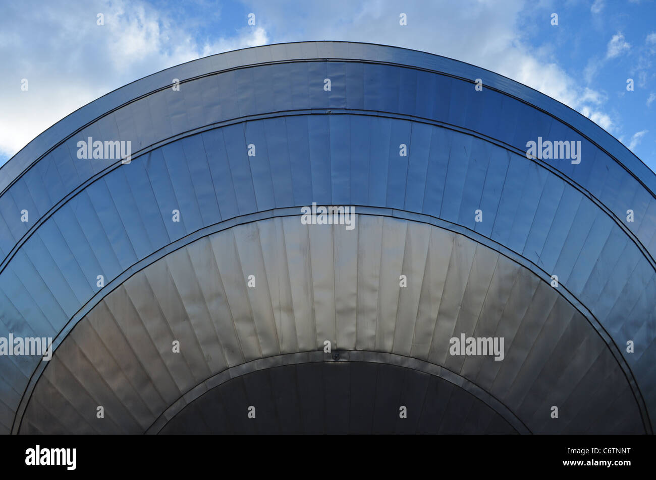 Détail du toit du cinéma Imax au Centre des sciences de Glasgow Banque D'Images