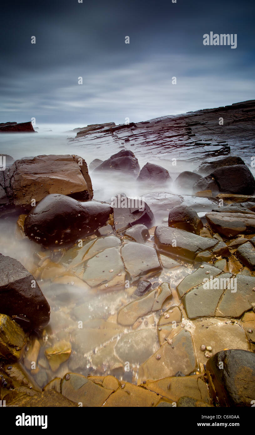 Seascape avec de l'eau trouble Banque D'Images
