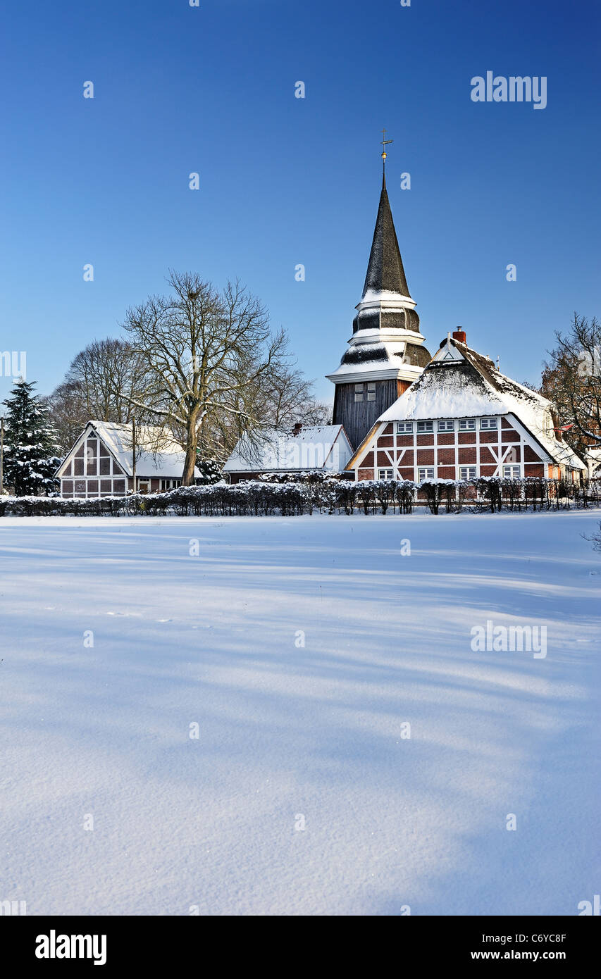 Hiver neige église cadre Banque D'Images