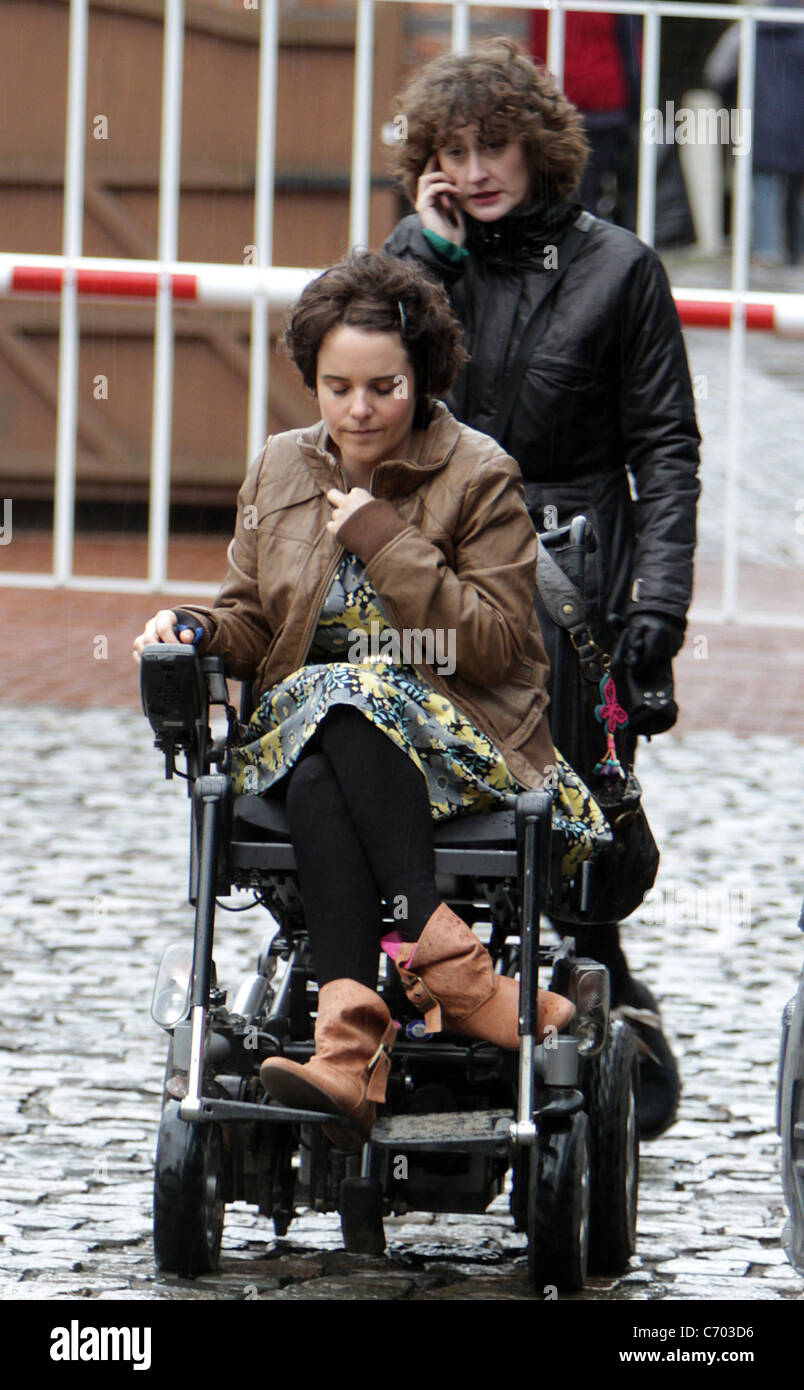 Cherylee Houston arrivant à la Granada Studios. Coronation Street, amour d'intérêt arrive sur le fameux galets Banque D'Images