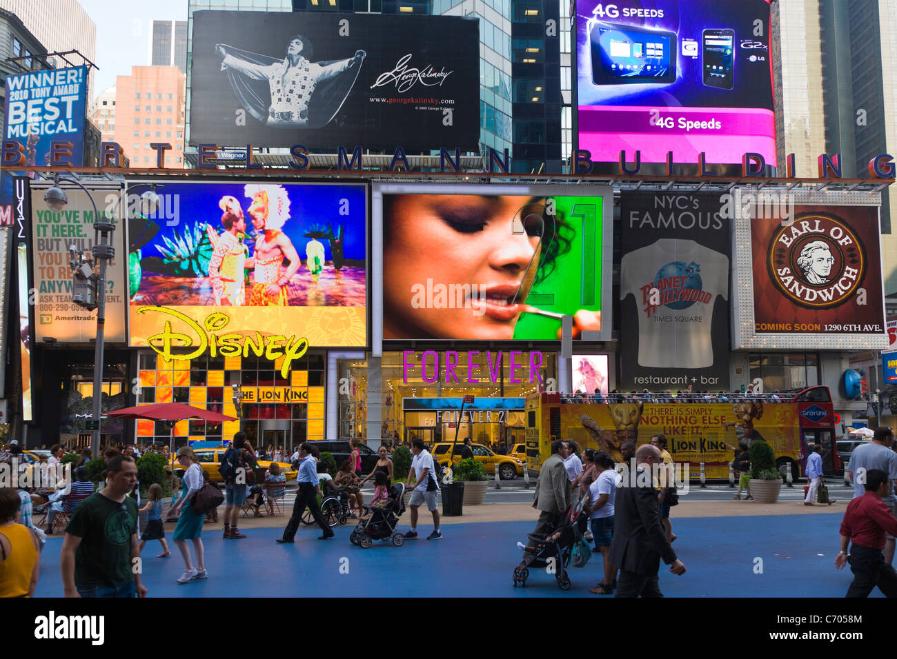 Elecxtronic Panneaux publicitaires Panneaux dans Times Square à New York City Banque D'Images