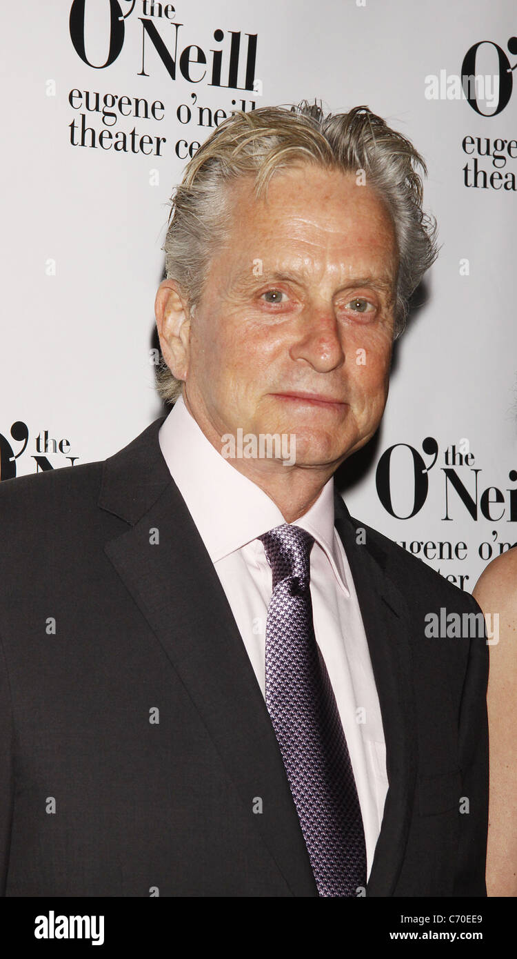 Michael Douglas participant à la 2010 Eugene O'Neill Theatre Centre Monte Cristo prix visaient à Hal Prince tenue à Bridgewaters Banque D'Images