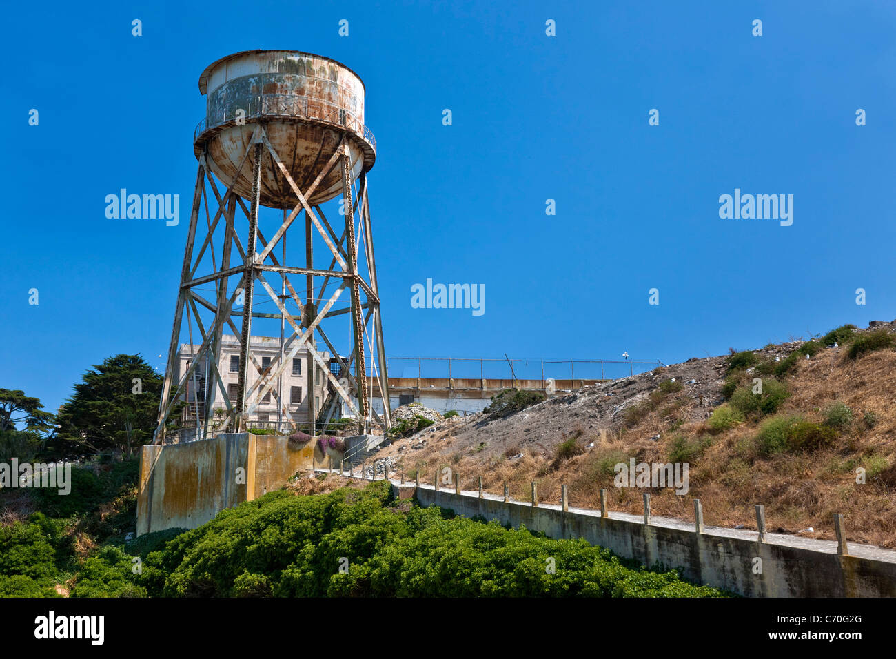 Château d'eau, la prison d'Alcatraz, l'île d'Alcatraz, San Francisco Bay, California, USA. JMH5223 Banque D'Images