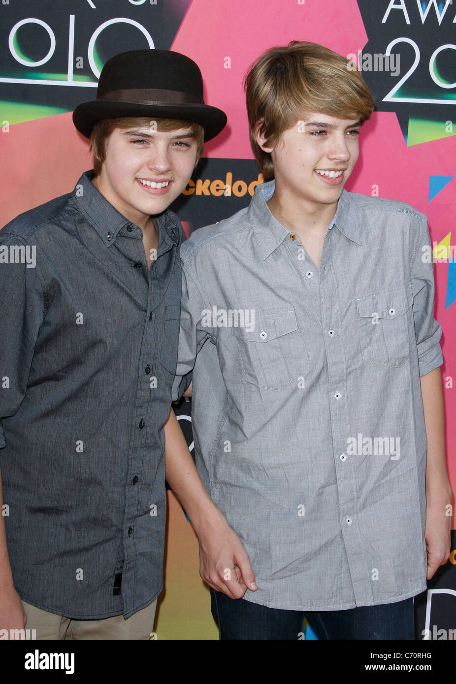 Dylan Sprouse et Cole Sprouse Nickelodeon's 23rd Annual Kids' Choice Awards - Arrivals a tenu à l'UCLA's Pauley Pavilion Los Banque D'Images