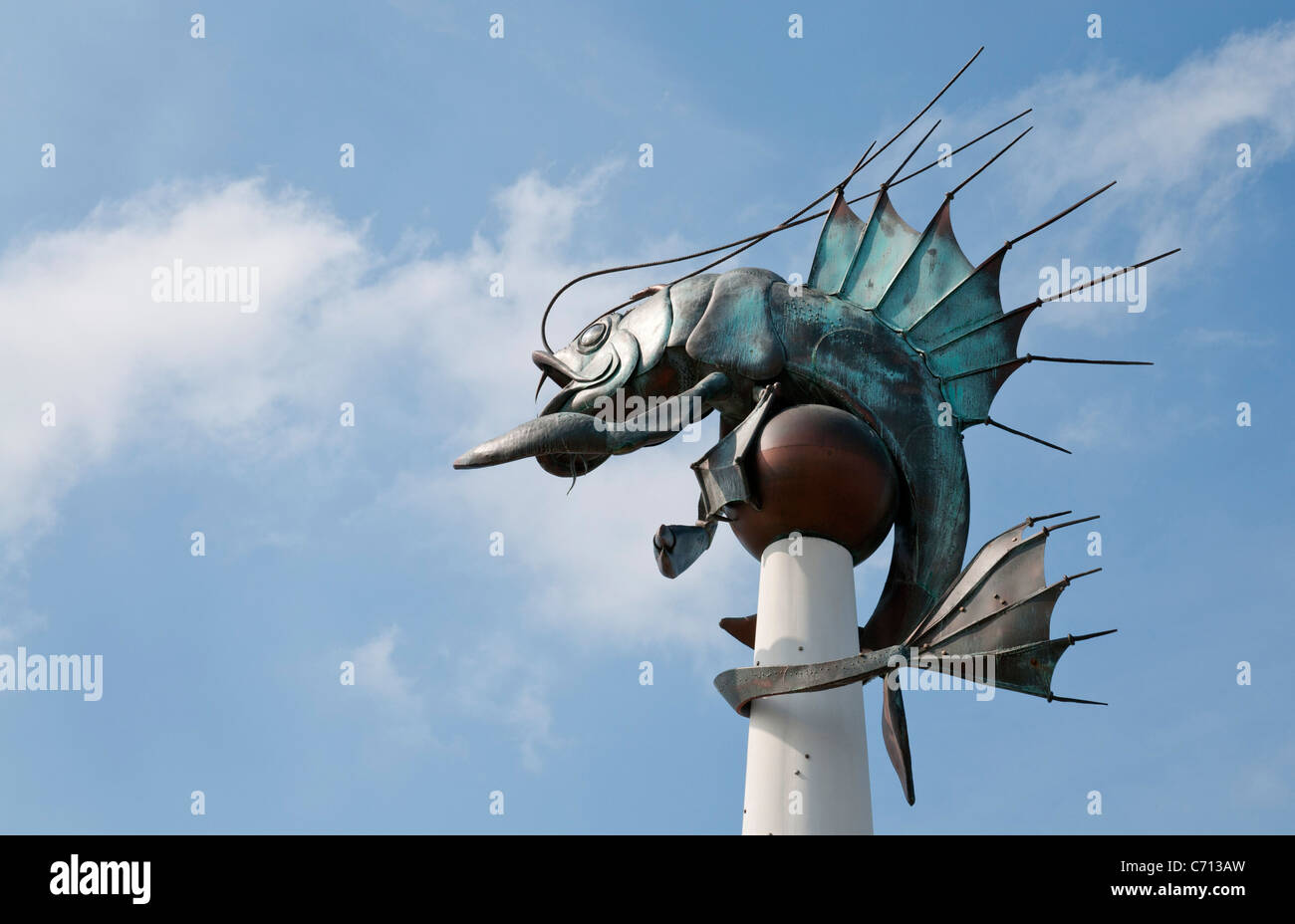 Sculpture de crevettes géantes à l'ouest de Sutton Harbour au Barbican, Plymouth, Devon, UK Banque D'Images