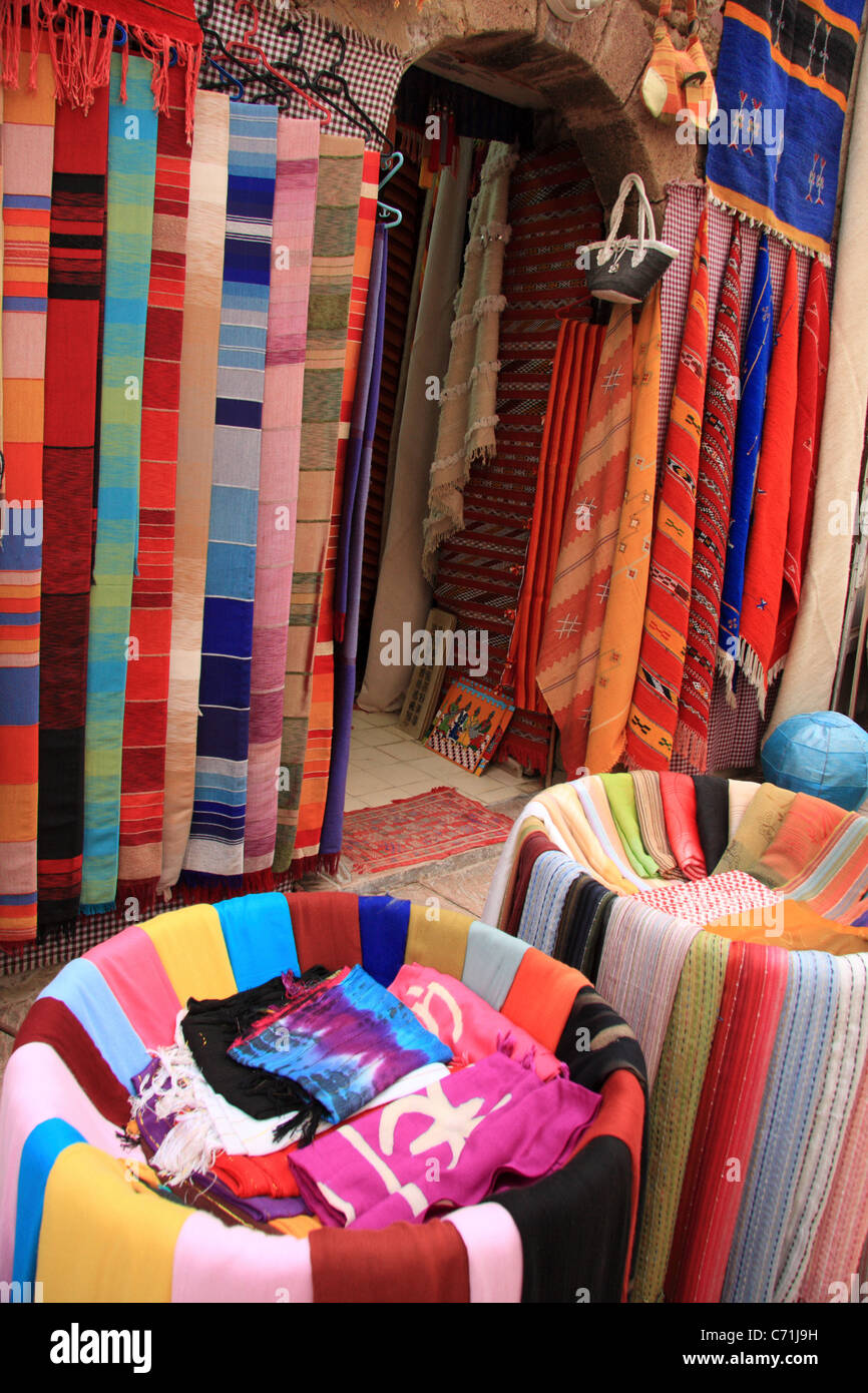 Foulards marocains Banque de photographies et d'images à haute résolution -  Alamy