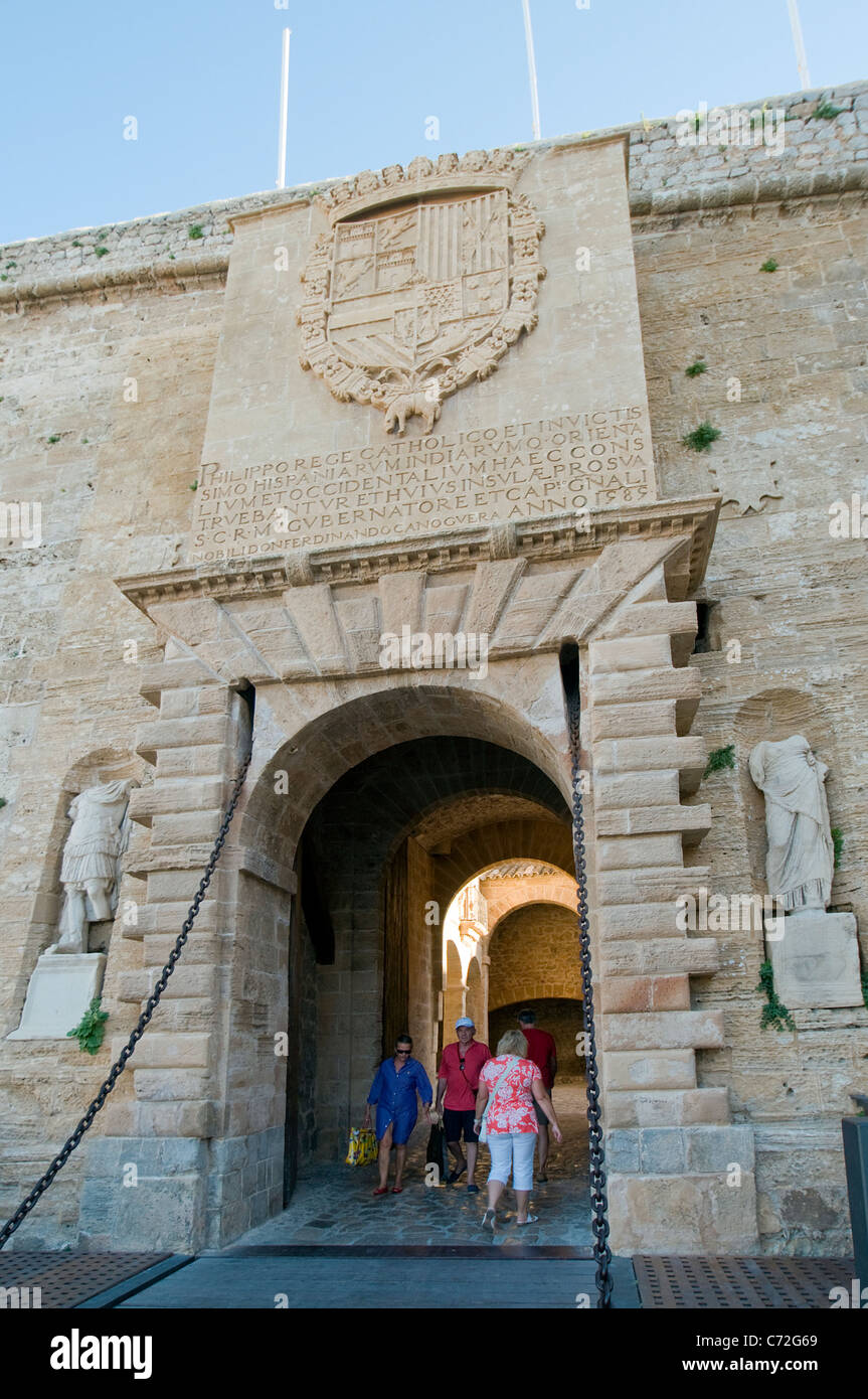Entrée de la vieille ville forteresse, Ibiza, Baléares, Espagne Banque D'Images