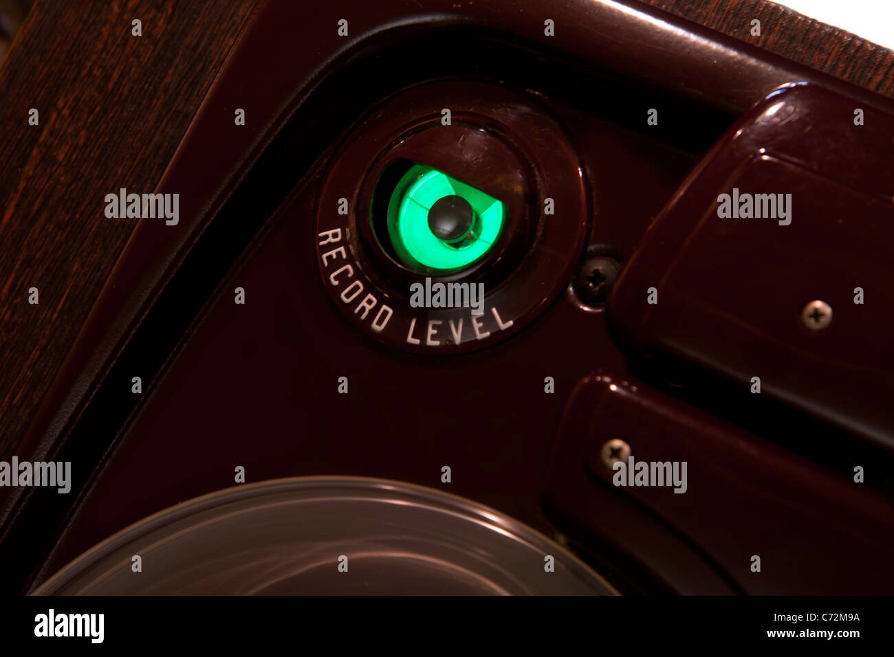 Vu-mètre Vintage eye pour niveau record de rouleau à rouleau machine d'enregistrement Banque D'Images