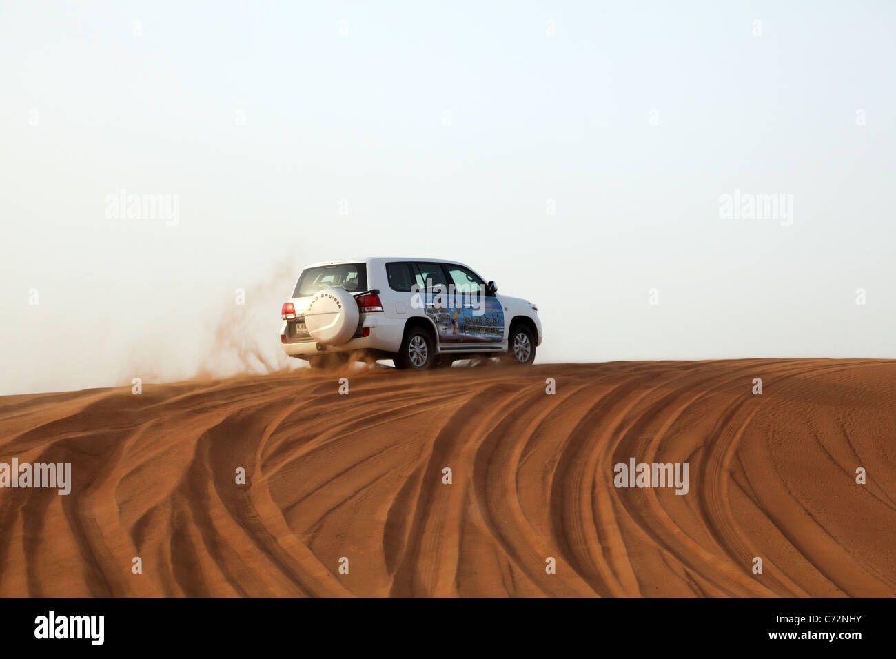 Dune Bashing in Dubai, Émirats Arabes Unis Banque D'Images