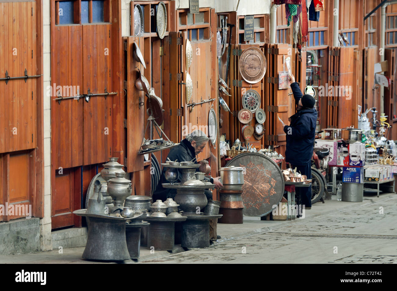 Bazar avec de l'artisanat du cuivre Gaziantep Turquie Banque D'Images