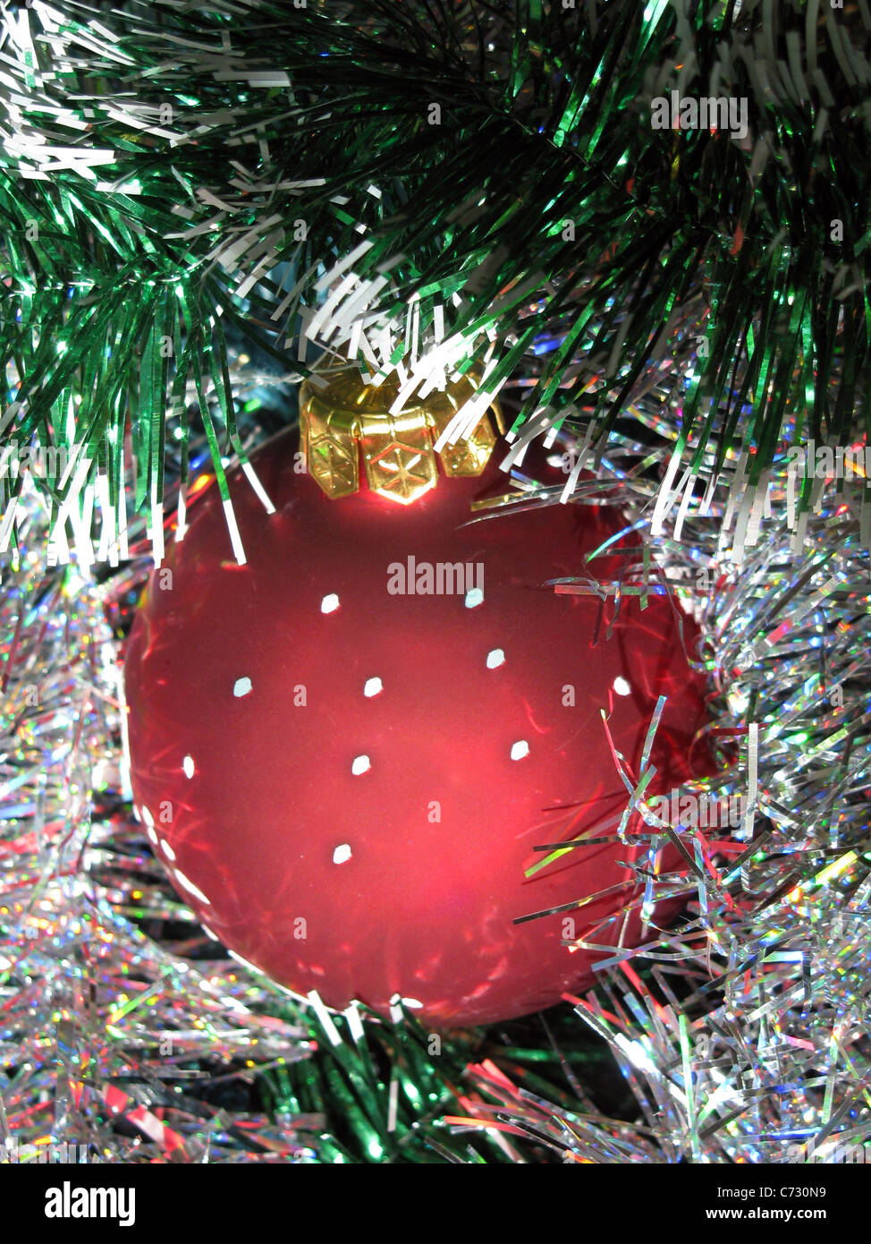 Les décorations de l'arbre de Noël : red ball Banque D'Images