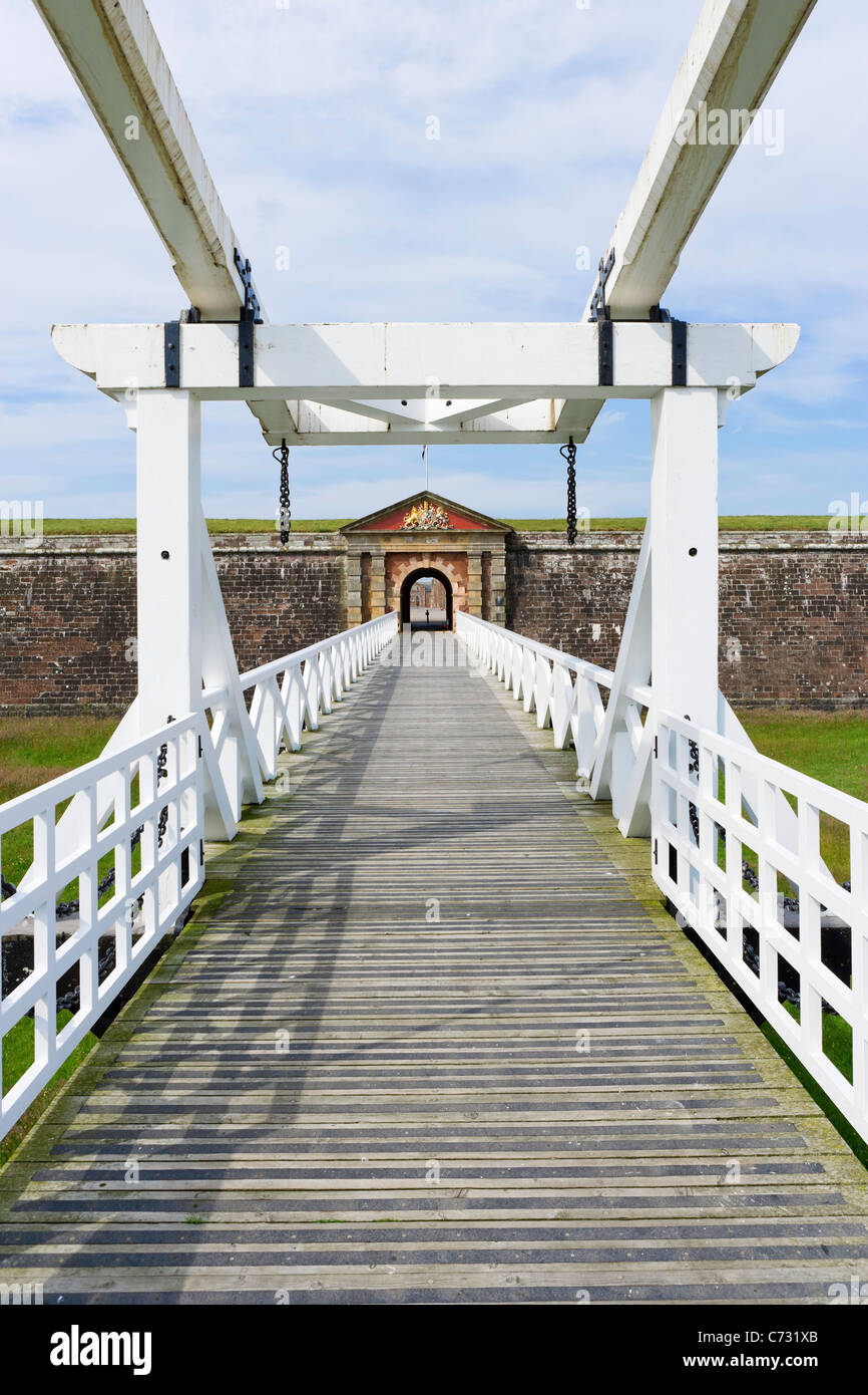 Pont à l'entrée de la xviiième Fort George, près d'Inverness, construite après la révolte Jacobite de 1745, Highland, Scotland, UK Banque D'Images