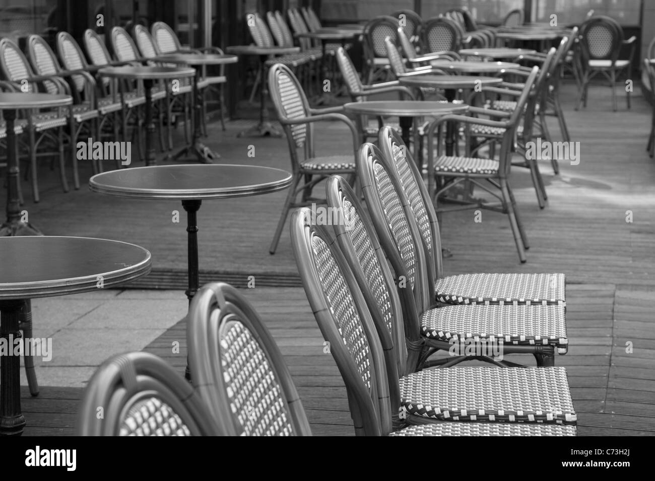 Paris cafe terrasse noir et blanc Banque de photographies et d’images à ...