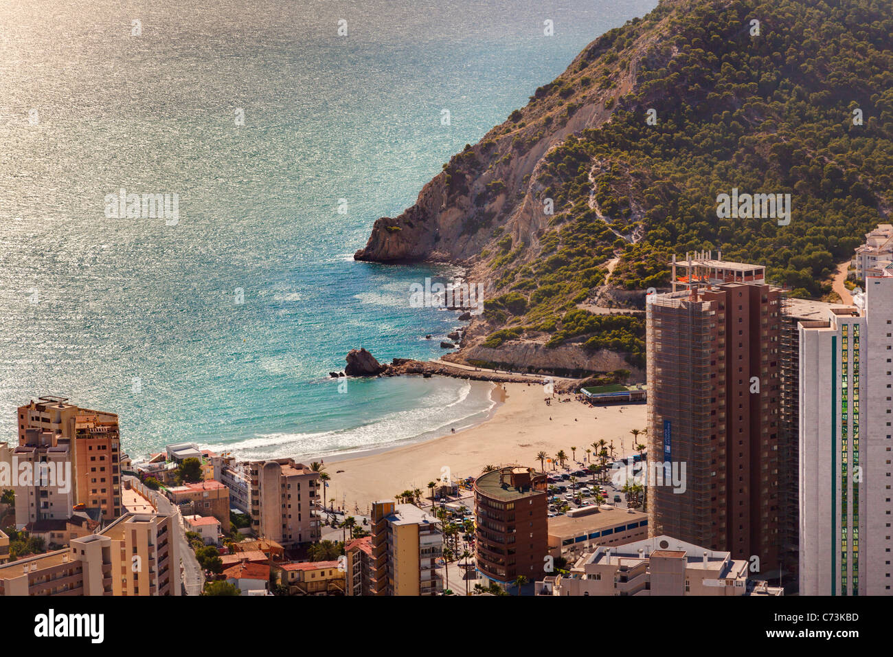 Vue aérienne de la plage de Cala de Finestrat -. Plage de Benidorm, Alicante, Costa Blanca, Valencia, Espagne Banque D'Images