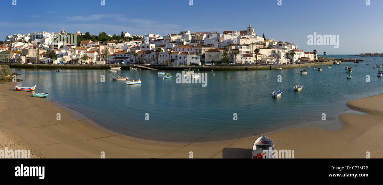 Le Portugal, l'Algarve, Ferragudo Banque D'Images