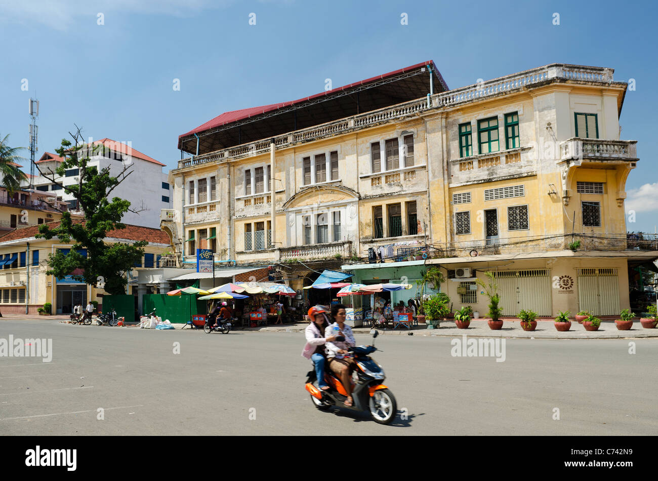 Bâtiment colonial français à Phnom Penh au Cambodge Banque D'Images