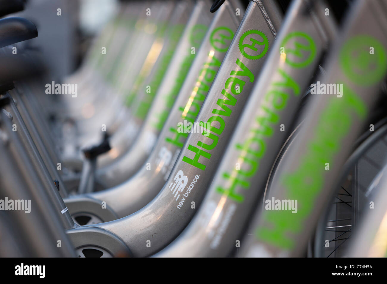 Quelques-unes des bicyclettes de l'équilibre nouveau système de partage de vélos Hubway à Boston, Massachusetts. Banque D'Images