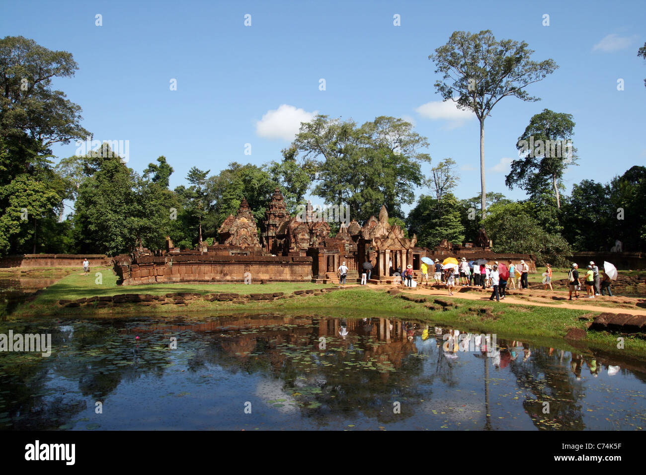 Temple de Banteay Srei près de Angkor Wat, au Cambodge. Banque D'Images