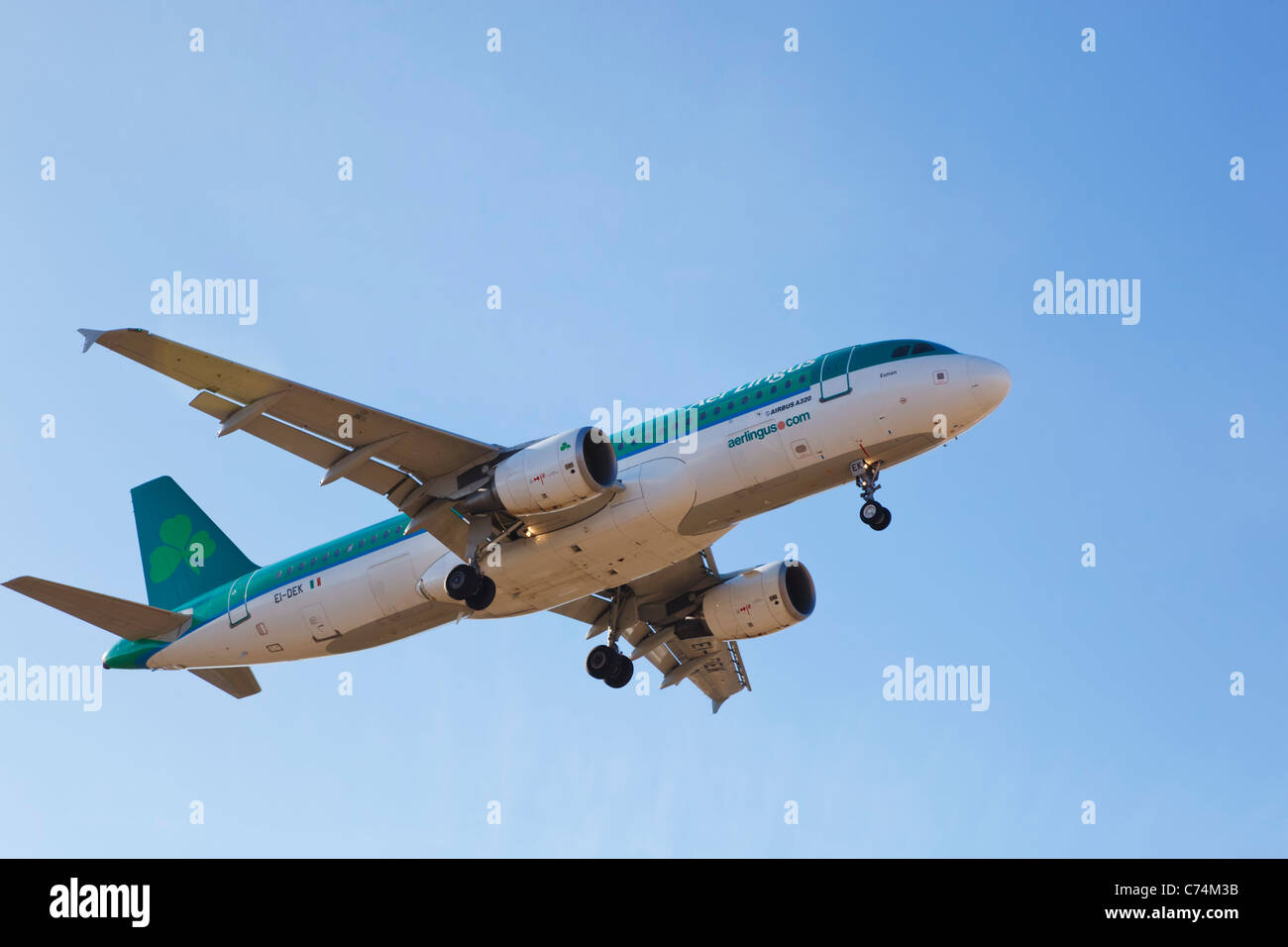 Un Airbus A320-214 de la flotte d'Aer Lingus, nommé St Eunan Eunan ou Banque D'Images