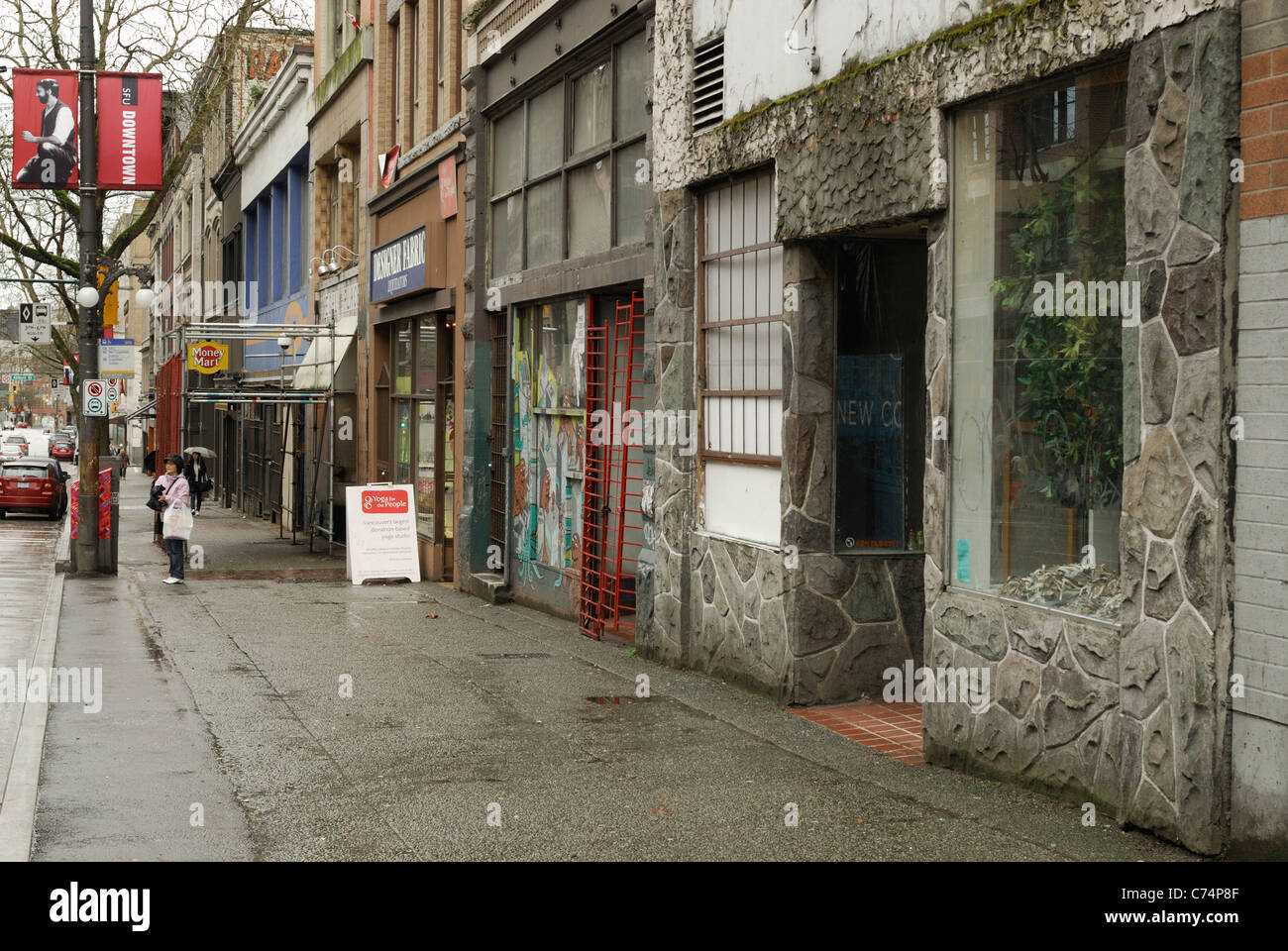 La Section de la rue Hastings, situé dans le downtown east side de Vancouver considérée comme l'un des quartiers les plus pauvres au Canada Banque D'Images