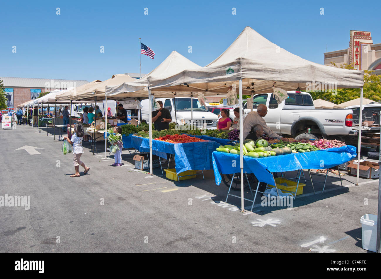 Un marché de producteurs situés dans la région de Salinas, en Californie. Banque D'Images