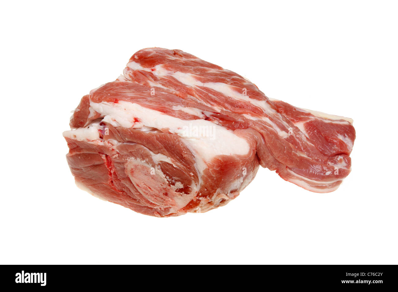 Épaule d'agneau cru isolés contre white Banque D'Images