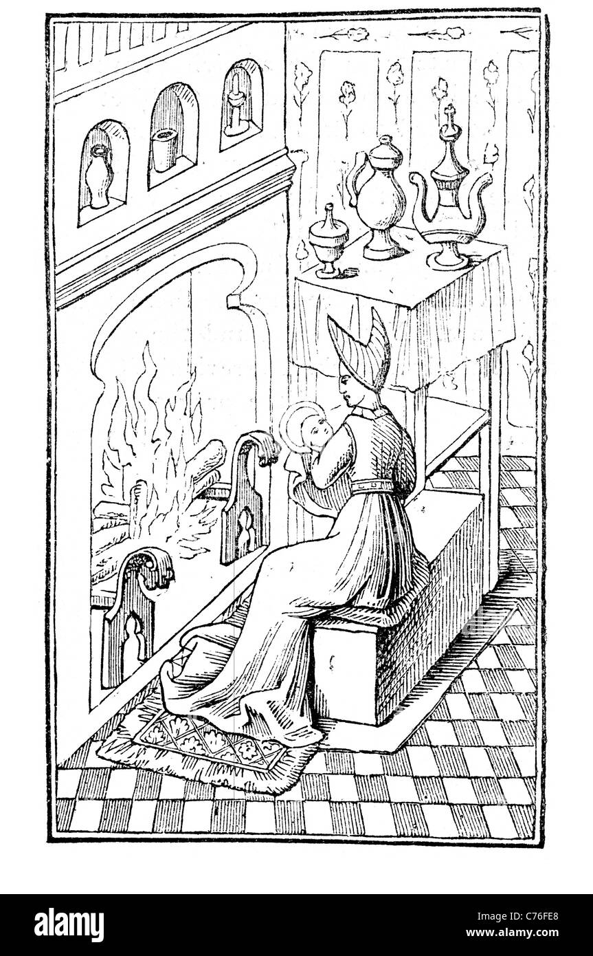 Chambre lit table mobilier médiéval de cadre de lit en bois tête de conseil pied fire cheminée feu bébé enfant poterie Banque D'Images