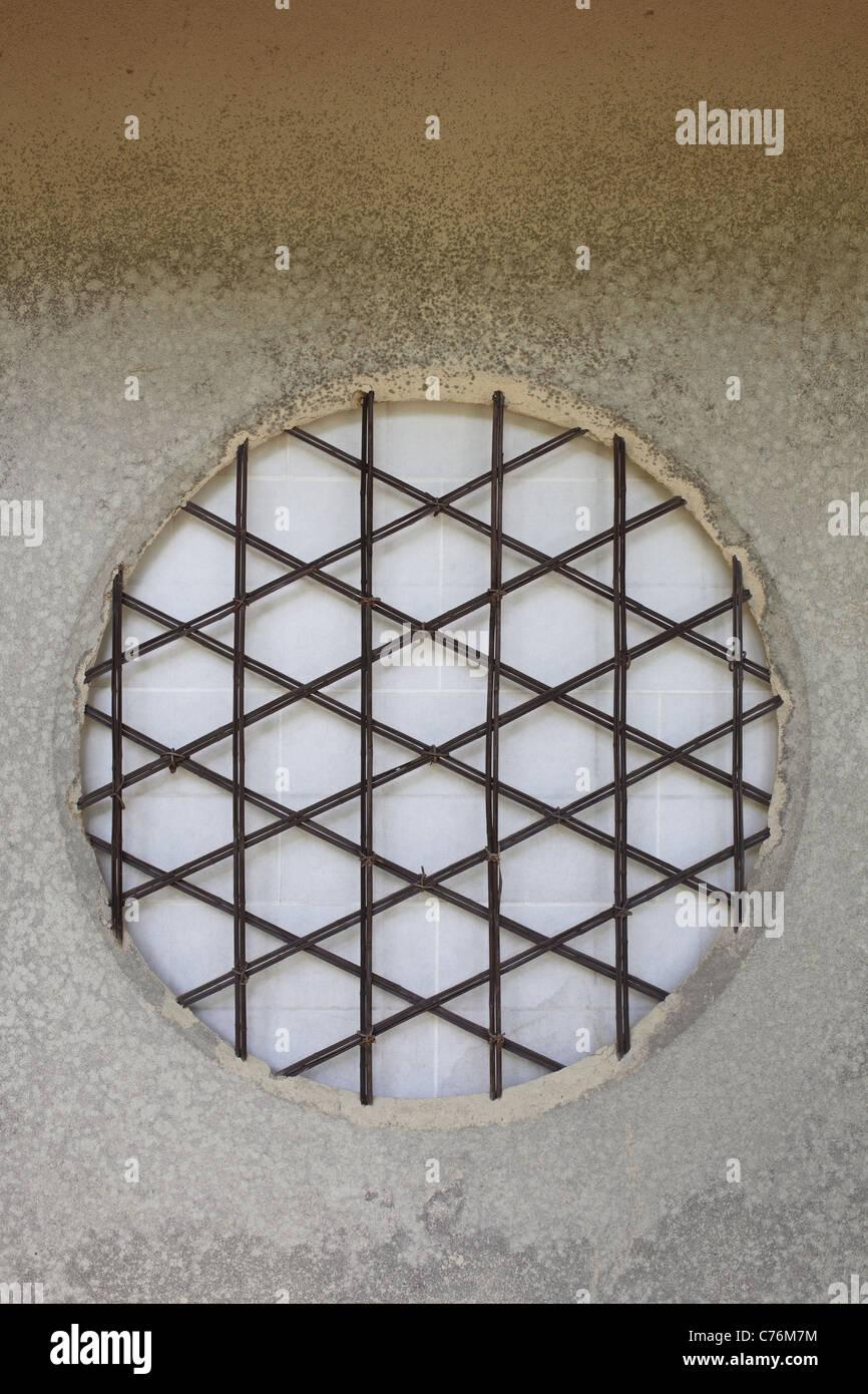 La beauté de l'ancienne fenêtre design décoratif japonais Banque D'Images