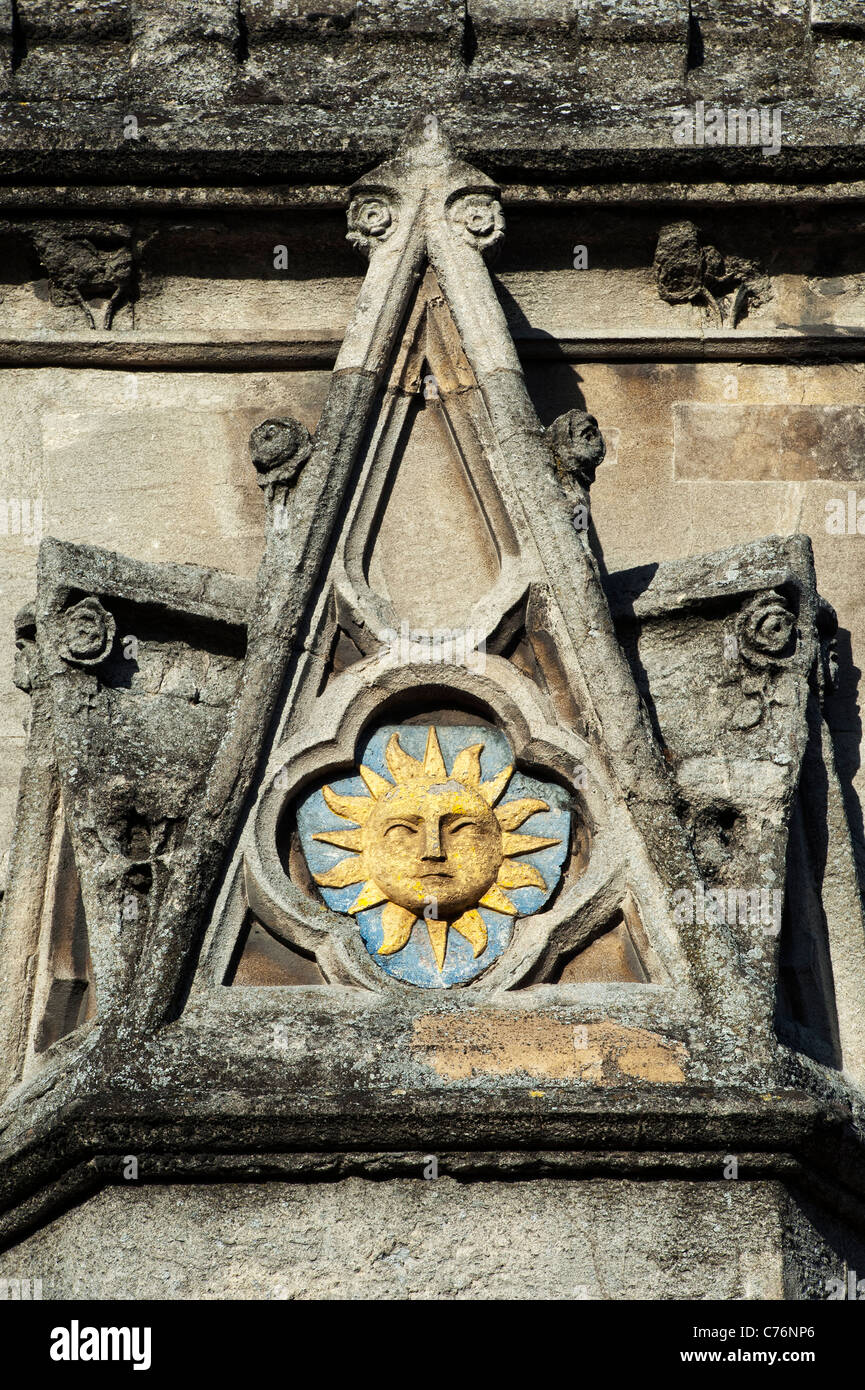 Symbole de soleil , Banbury Cross, Oxfordshire, Angleterre Banque D'Images