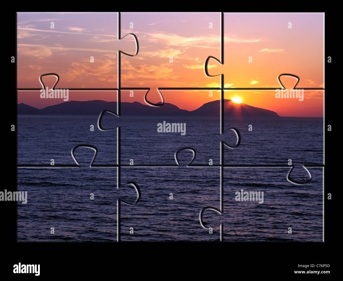 Puzzle avec l'image du coucher de soleil sur la mer Banque D'Images