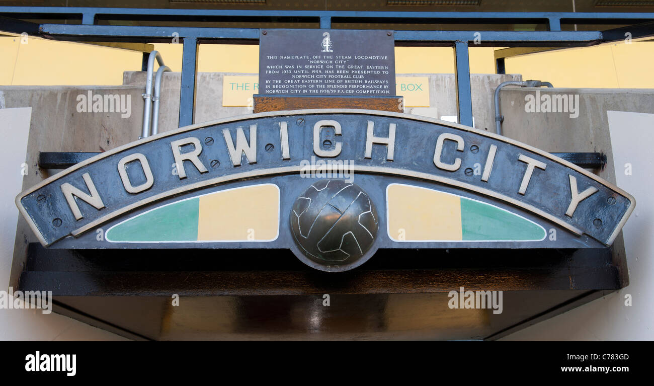 Plaque de nom sur les joueurs tunnel à Carrow Road, Norwich City Football Club, Norwich, Norfolk, East Anglia, Angleterre. Banque D'Images