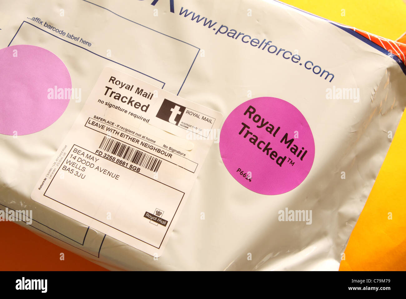 Royal Mail Tracked parcel Service de livraison de paquets Banque D'Images