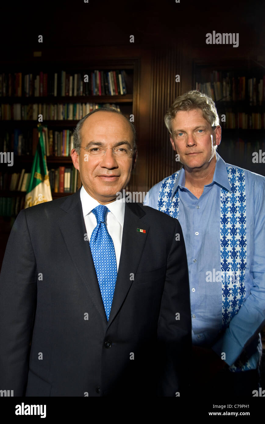 Le Président Felipe Calderon et John Feist à Los Pinos Banque D'Images