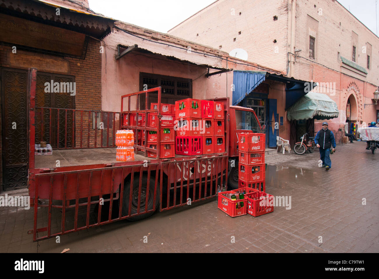 Coco Cola livraison dans les rues de Marrakech, Maroc Banque D'Images Coco Cola livraison dans les rues de Marrakech, Maroc Banque D'Images