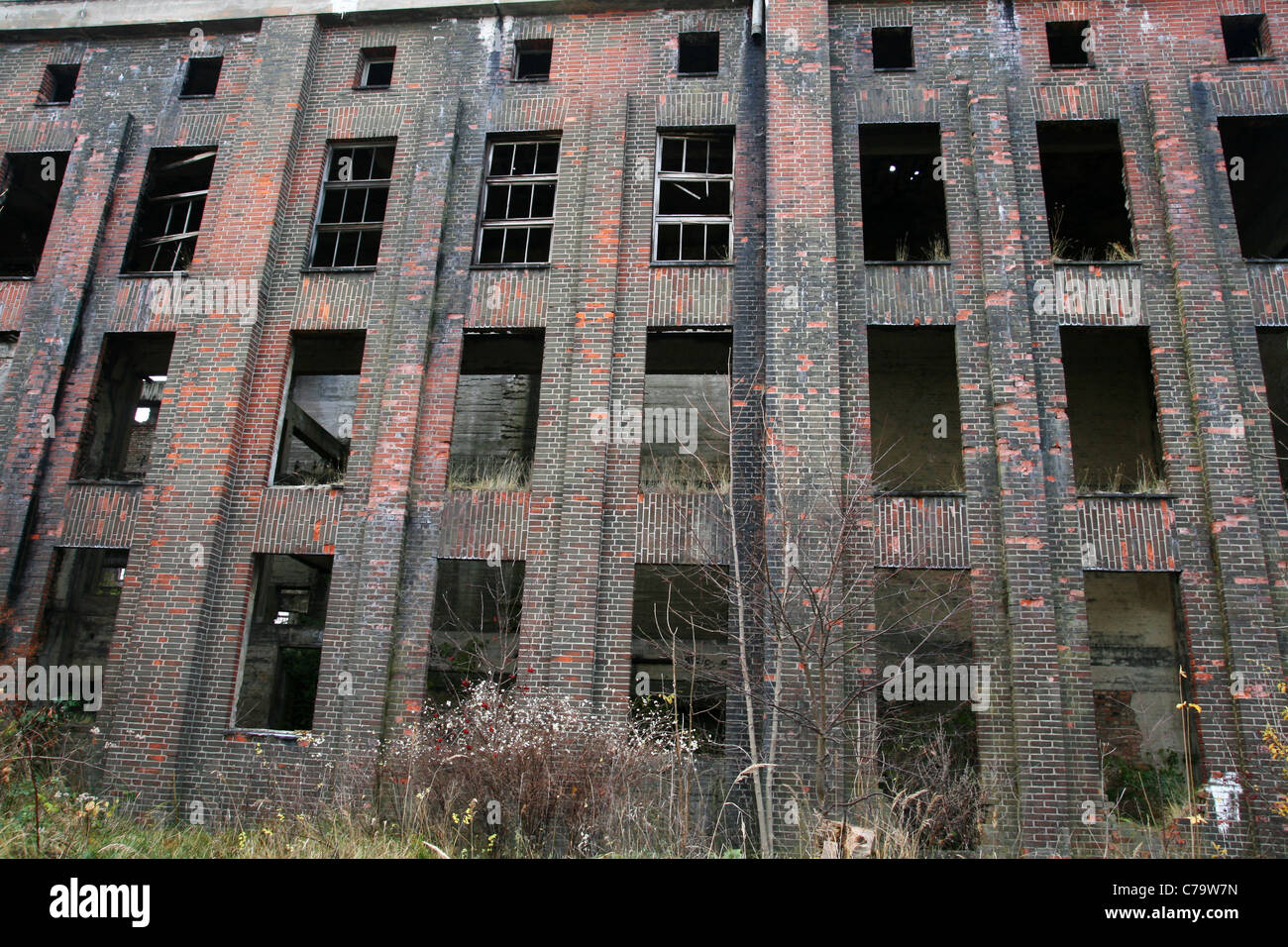 Old abandoned WW2 Usine de Peenemunde, Allemagne Banque D'Images