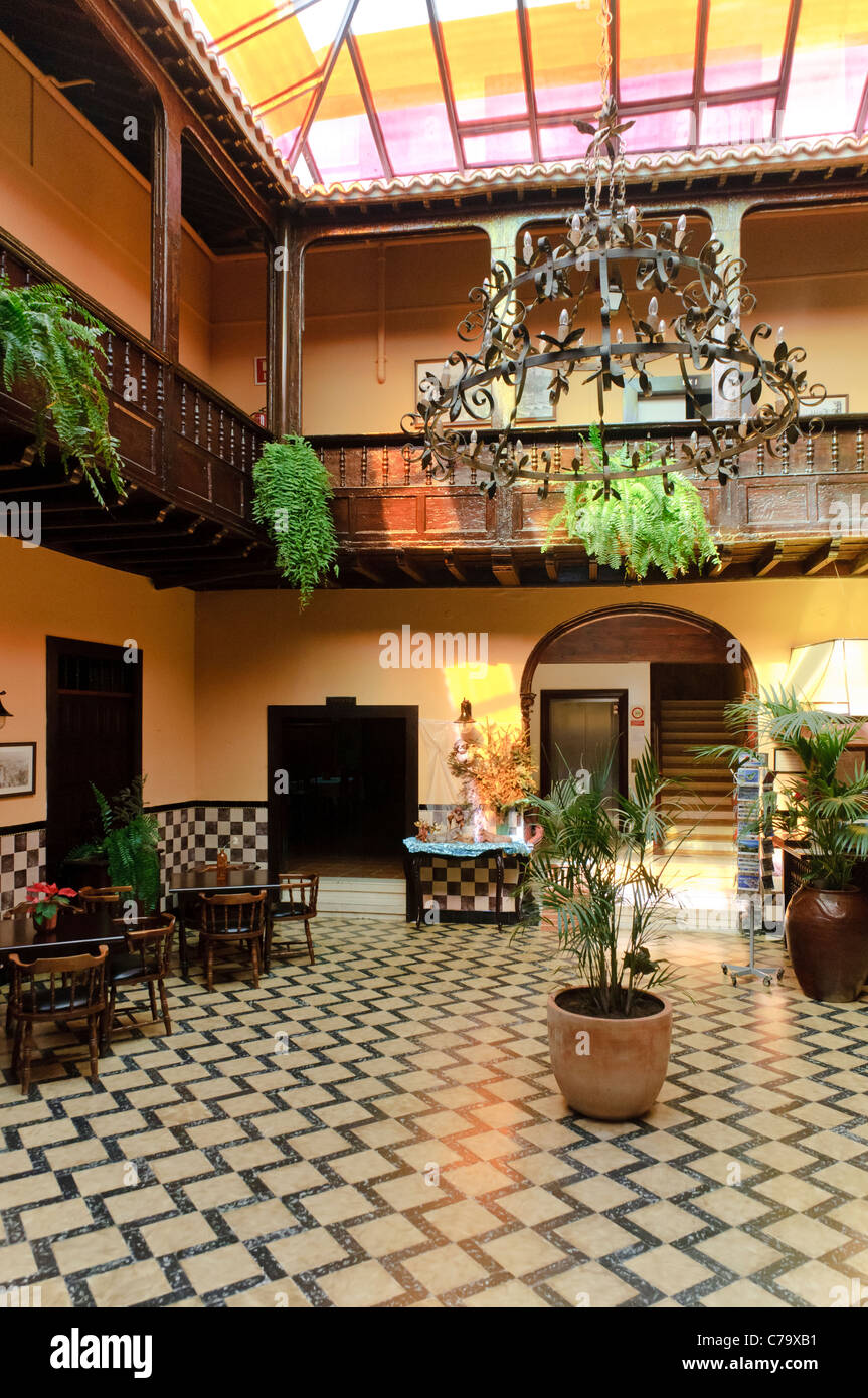 Hall de l'hôtel historique Marquesa, Puerto de la Cruz, Tenerife, Canaries, Espagne, Europe Banque D'Images
