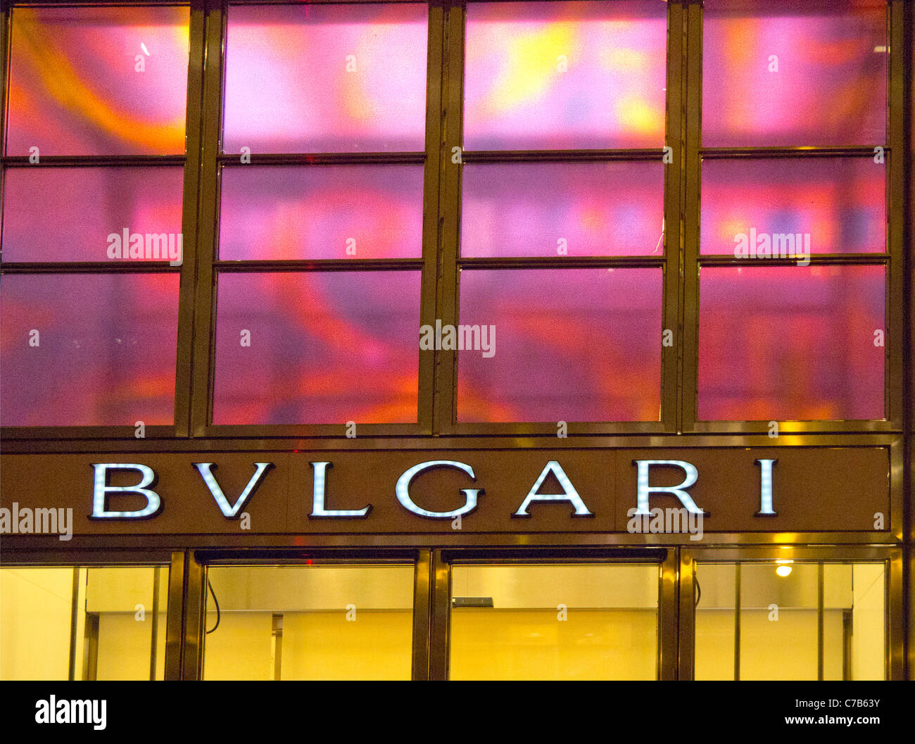 Magasin Bvlgari sur la 5e avenue à New York City Banque D'Images