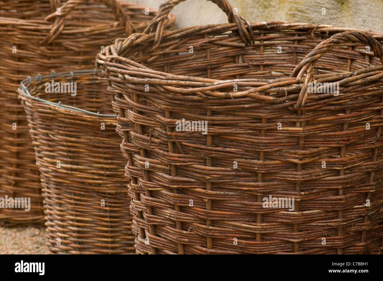 Wiccurbasket wiccurbaskets paniers panier en osier la vannerie blanchisserie laundrybasket laundreybaskets artisanat artisanat artisanat travail Banque D'Images