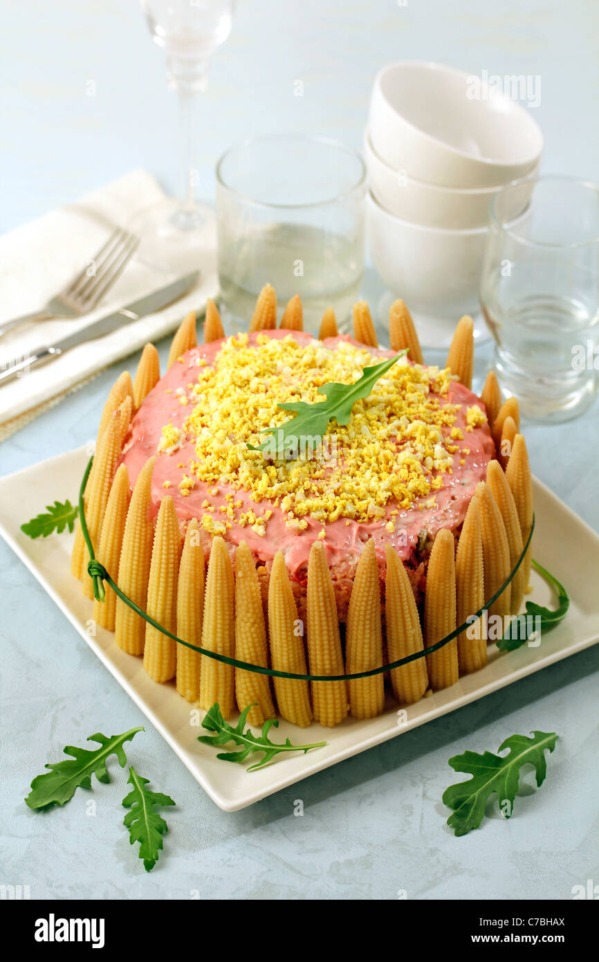 Une salade de riz avec des betteraves et maïs doux. Recette disponible Banque D'Images