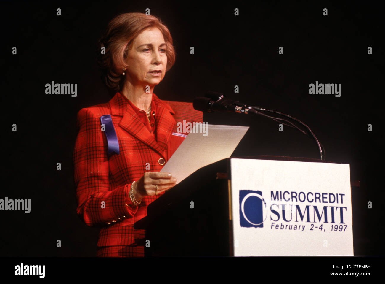 La Reine Sophie d'Espagne au Sommet du microcrédit, le 2 février 1997 à Washington, DC. Banque D'Images