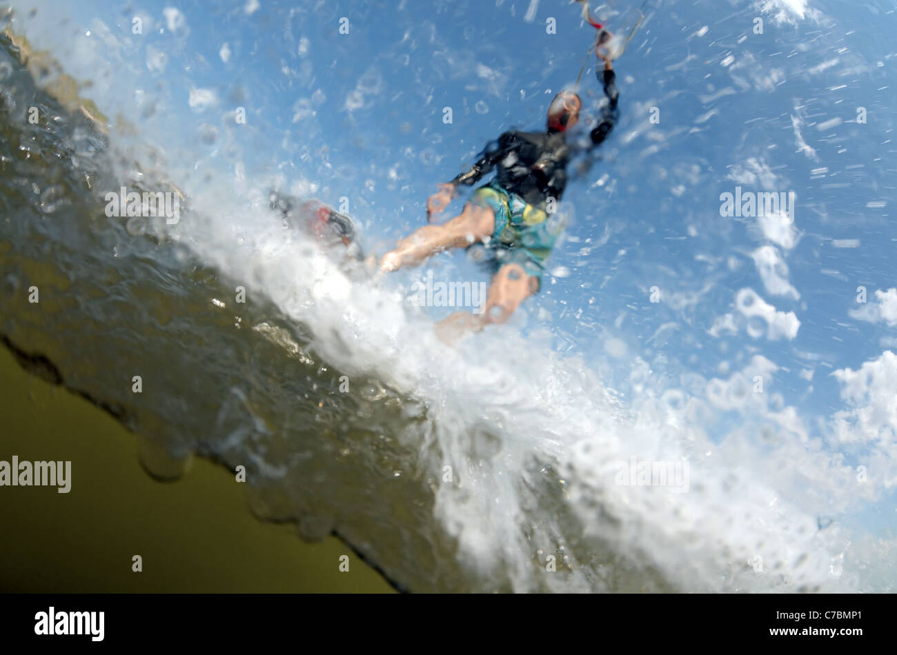 Kite surfer sur la mer Noire, Ukraine Banque D'Images