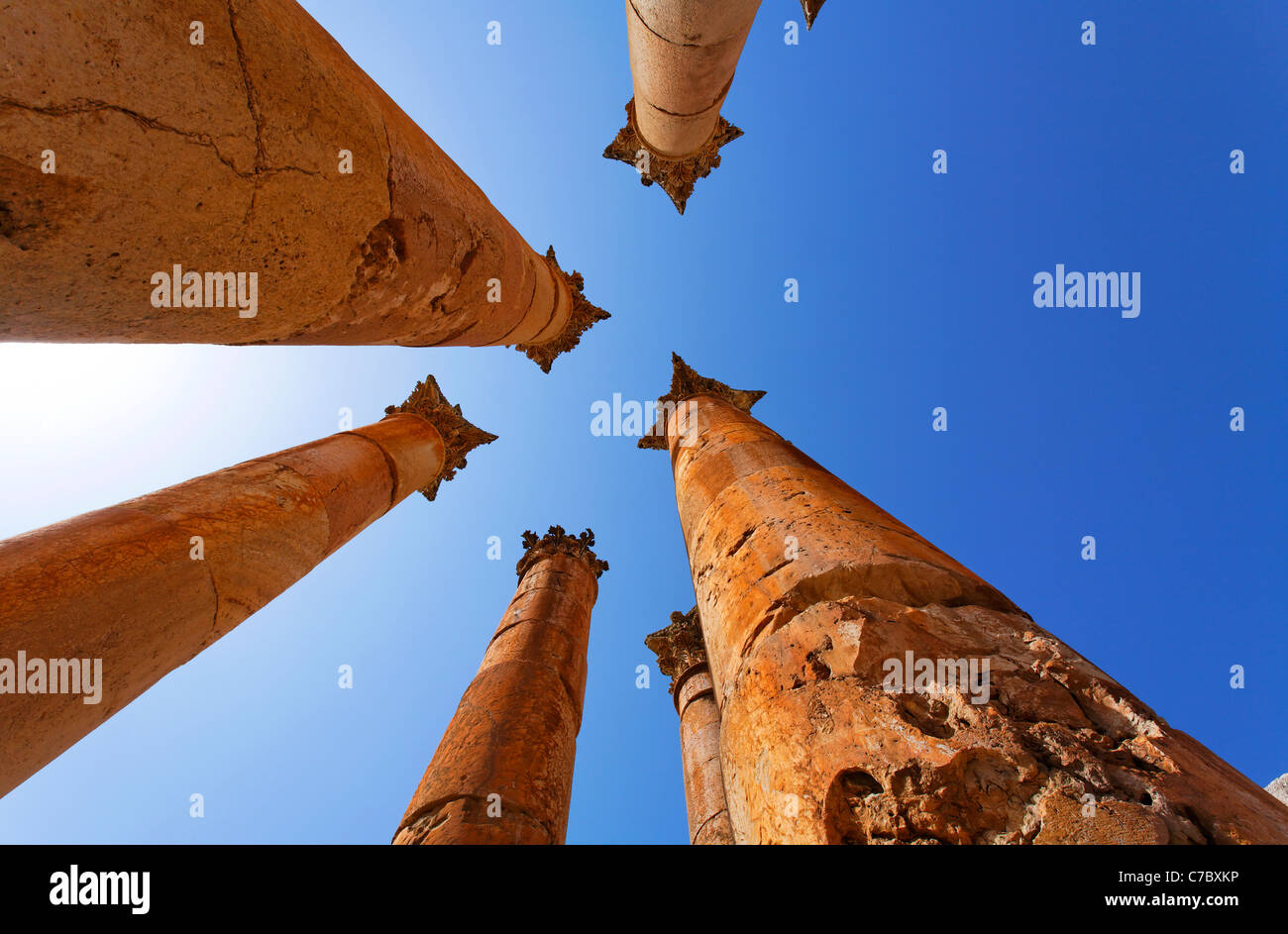 Colonnes dans le Temple d'Artémis à Gérasa, Jerash, Jordanie Banque D'Images